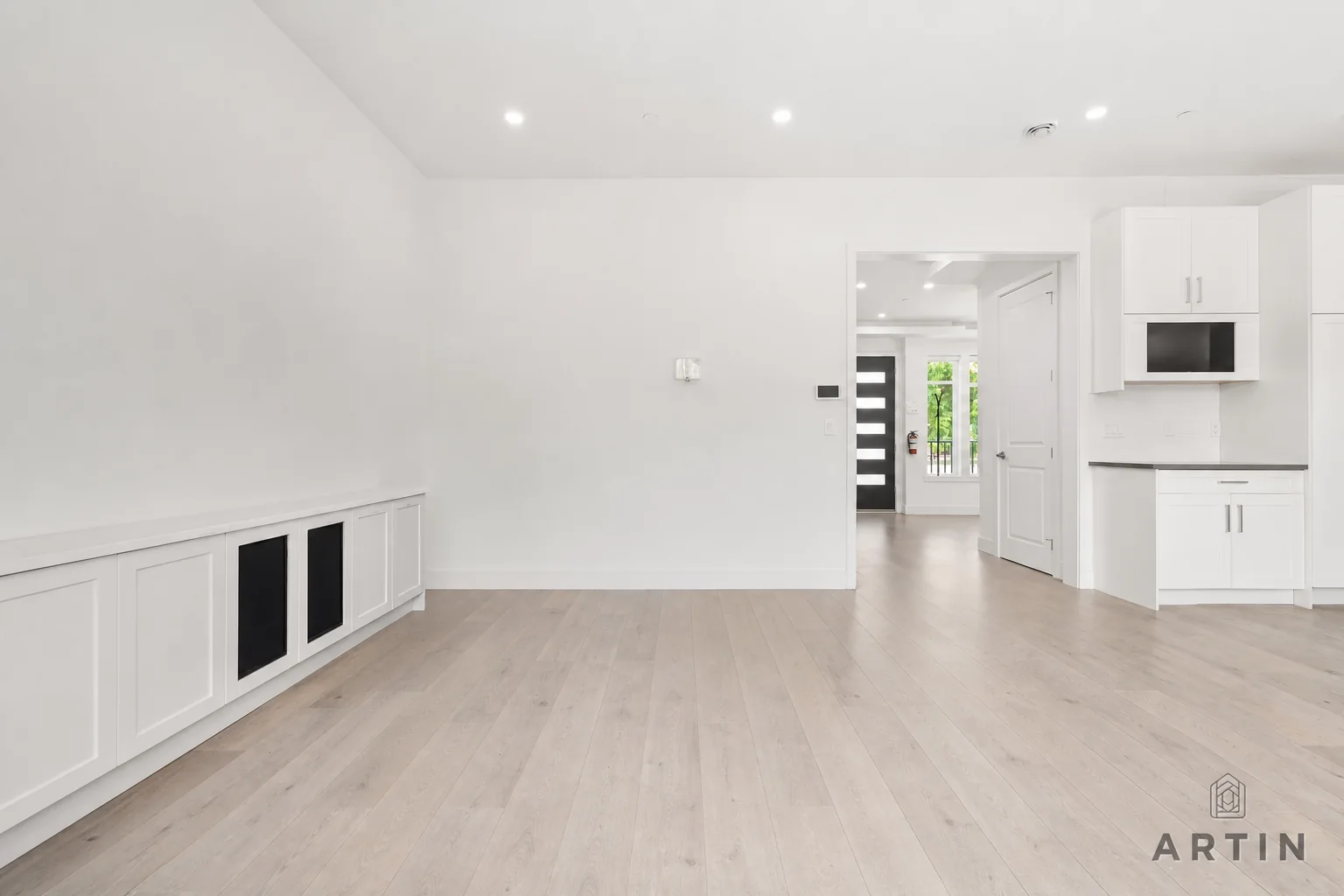 3377 Nanaimo St interior finish